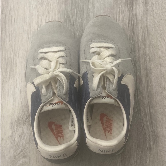 Nike Pre Montreal Racer Sneaker - Picture 2 of 13